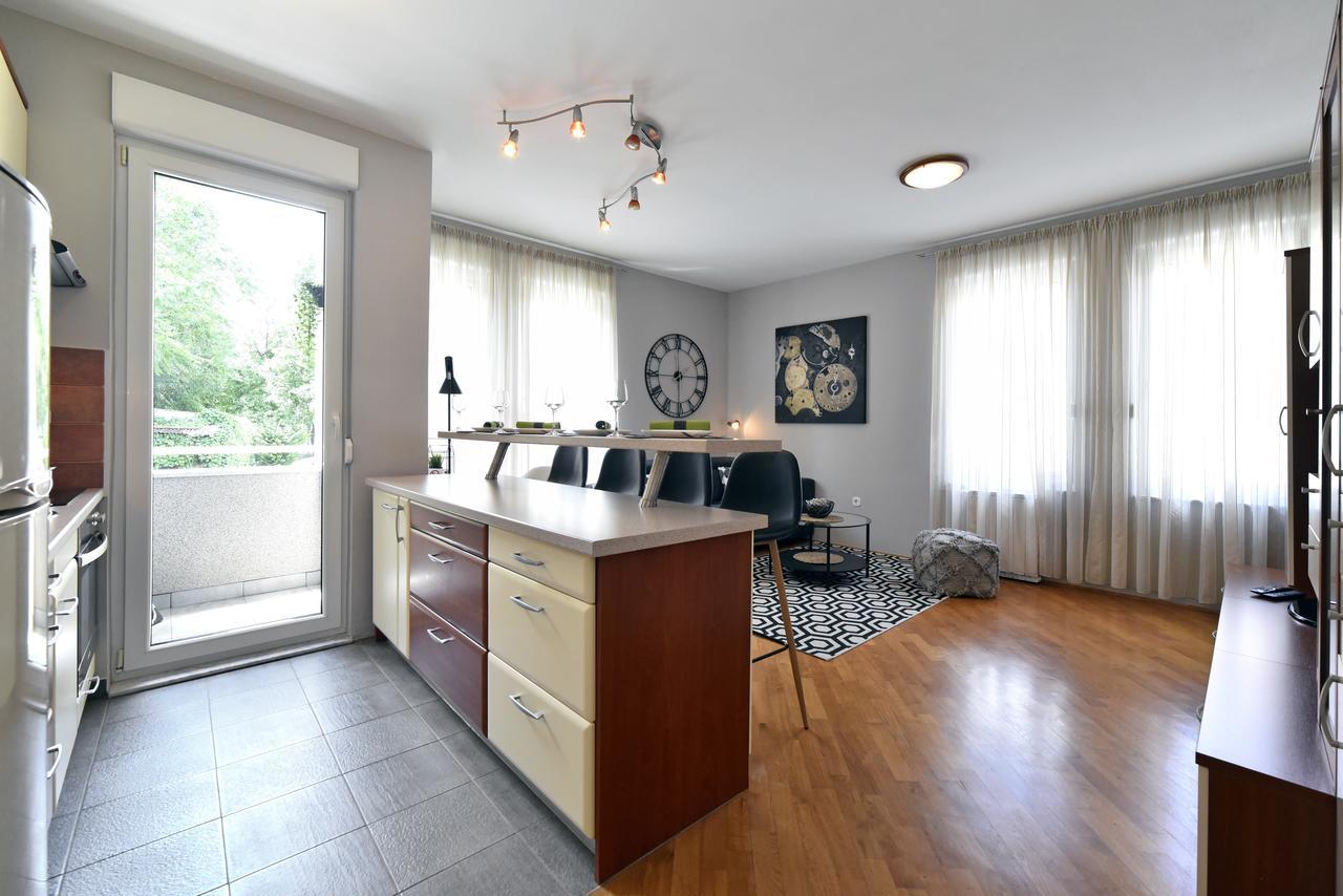 Old Clock Apartment زغرب المظهر الخارجي الصورة